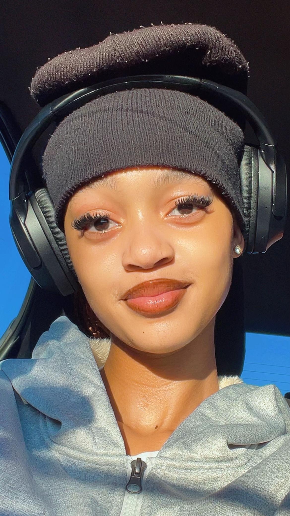 #dollface #viral #fyp #drake #blowthisupforme. Photo 2 of 6.